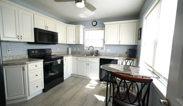 Cozy Ranch Retreat in Elyria