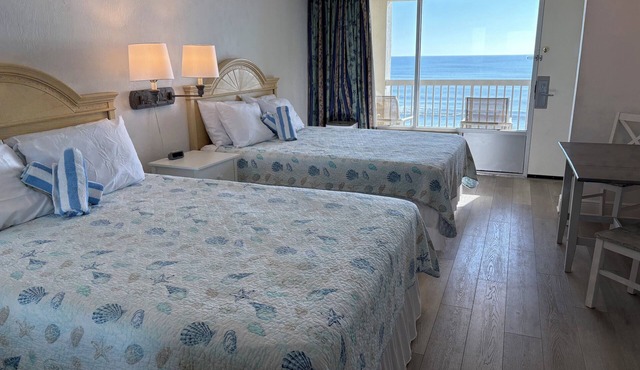 Cozy studio condo with direct ocean view in amazing Daytona Beach in Daytona Beach