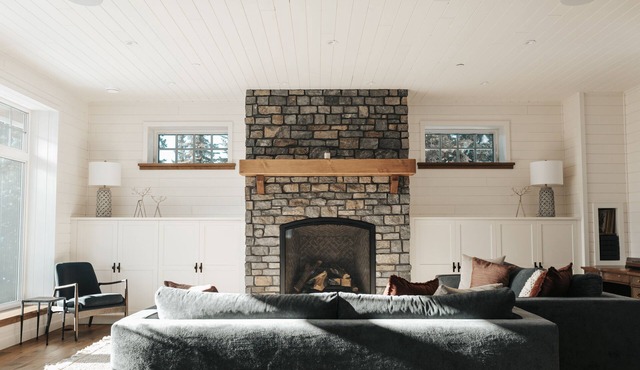 Custom Built Chalet on The Ridge - media room, private hot tub and more! in Silver Star Mountain
