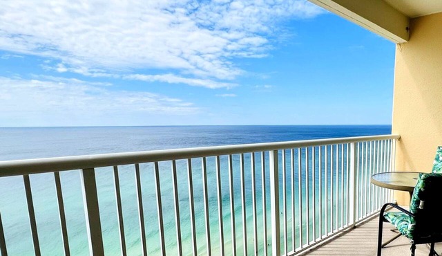 Designer BEACHFRONT 3 BR 2 BA Majestic family condo, 5 pools, amenities galore! in Panama City Beach