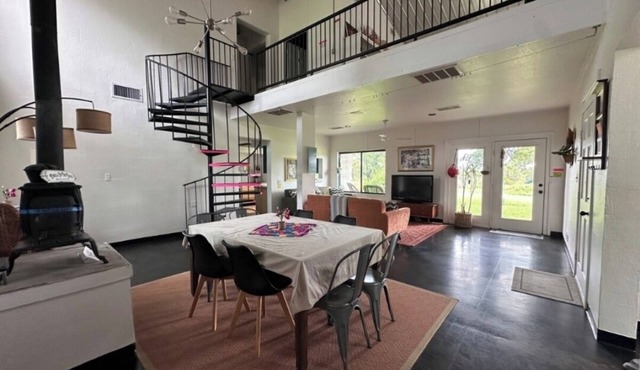 Discover rustic charm at Sunset Oaks, a peaceful 10-acre retreat in North Texas Hill Country. Stay in the Cozy Texas Cabin or Boho Farmhouse, meet friendly animals, and enjoy cozy comforts like a fireplace and jacuzzi tub. Workshops available. in Saint Jo