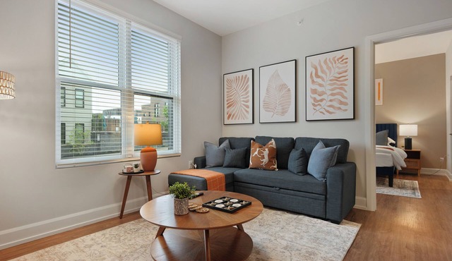 Elegant 2BD/2BA condo w Parking/Pool/Gym in Columbus