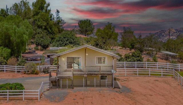Estrada Ranch Hideaway in Fallbrook