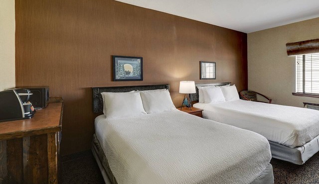 Experience the Rustic Elegance of Stoney Creek! Heated Pools | 2 Units in Columbia