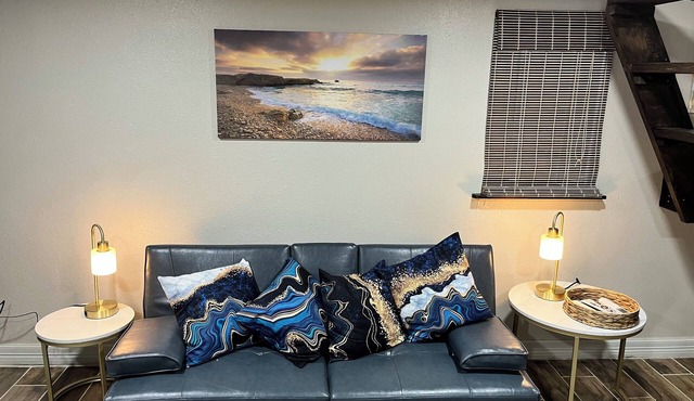 Experience tranquility & peace at the Sylvia Cabin in Brazoria