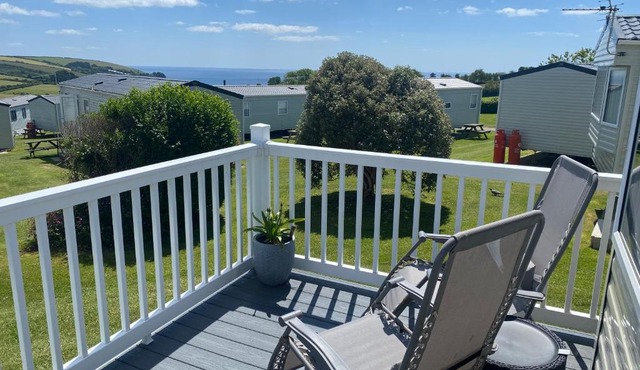Gannets Rest - Spacious Static Caravan with Sea Views in Polperro