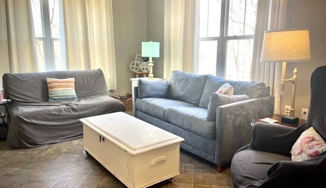 Hidden Retreat Close to Hiking-Biking-Fishing in Marion