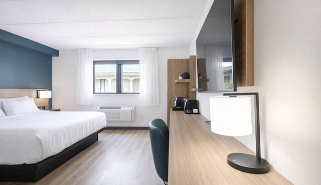 Hyatt Select Philadelphia Airport in Essington