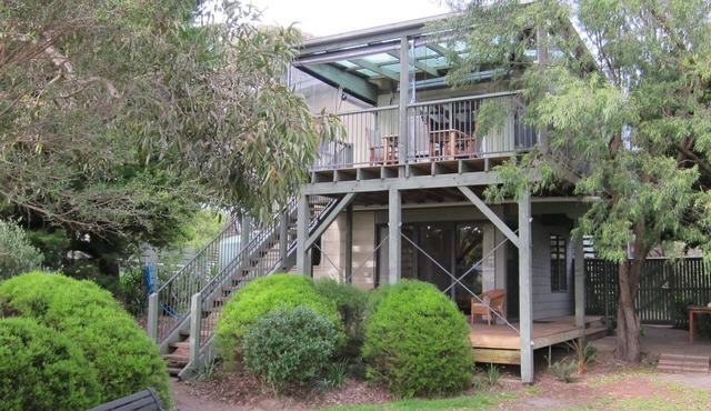 Island Tree House in Ventnor in Ventnor