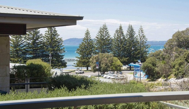 Koonya Paradise - Stunning apartment with breathtaking bay views! in SORRENTO
