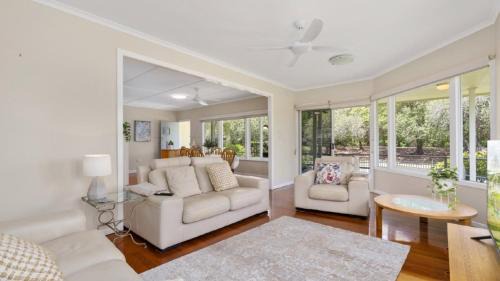 Kooringal Cottage - Home By The Sea in Woorim