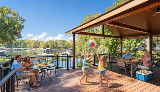 Lakefront, Private Dock, Boat Slip and Indoor Fishing. Golf, airport next door. in Afton