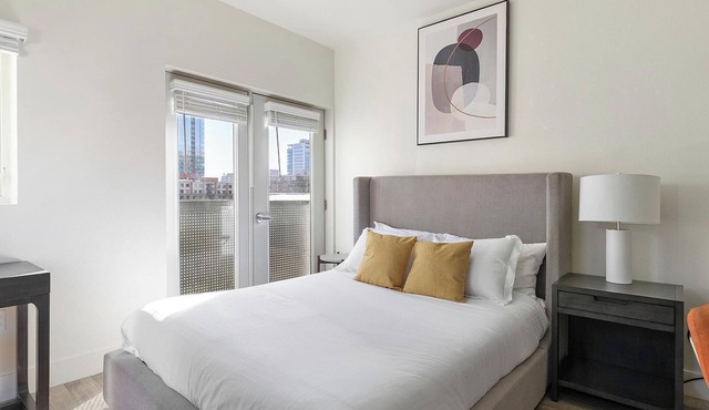 Landing | Beautiful Studio, Gym, Courtyard in Portland