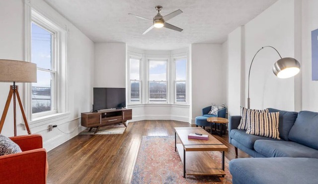 Large Historic Cincy City View House Near Downtown in Cincinnati
