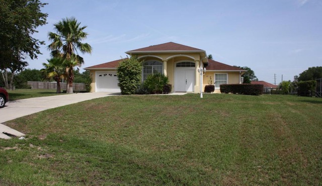 Luxury Villa with Pool and Springs, beaches near Golf courses in Inverness