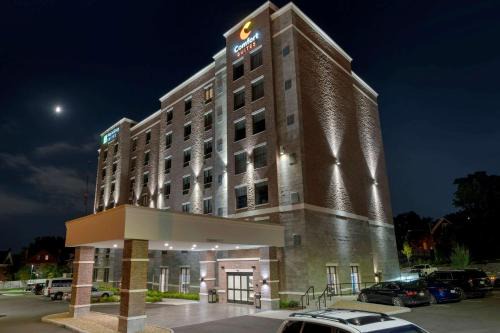 MainStay Suites Cincinnati University - Uptown in Cincinnati