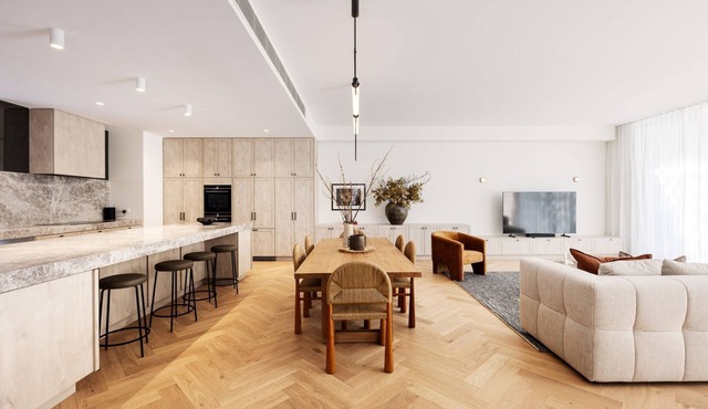 Marrakech by Property Mums with heated plunge pool in Richmond