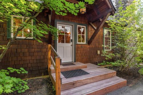 Metolius Cabin 2 in Camp Sherman