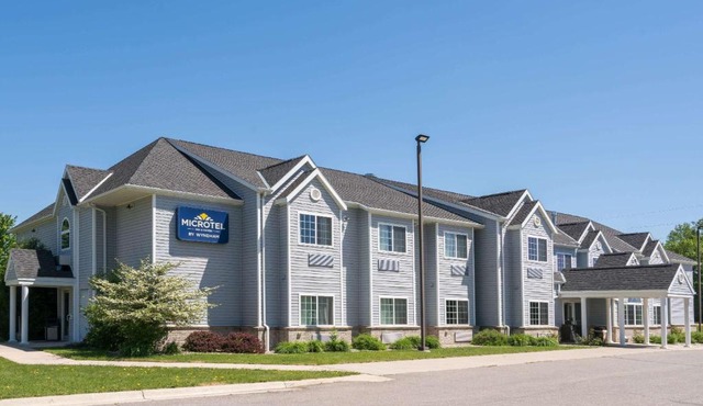 Microtel Inn & Suites by Wyndham Springfield in Springfield