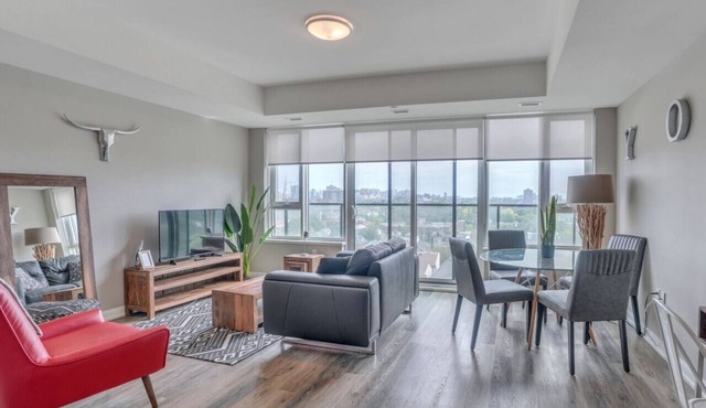 Modern 1BD+Den Suite w/Private Terrace, Gym & Parking | Near Civic Hospital in Ottawa