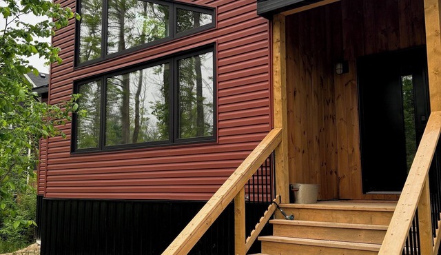 Modern Albert Beach Cabin - with Sauna in Albert Beach