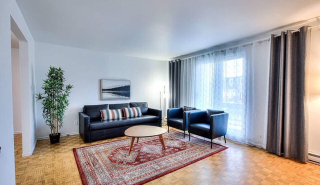Modern apartment Ideal location 3BR in Montréal