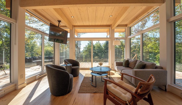 Modern Cabin 10 Min to Tremblant | Forest Views in La Conception