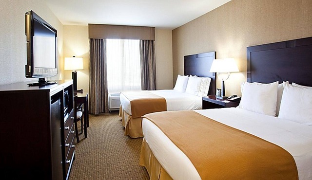 Norwood Inn Eagan -Deluxe Room 2 Queen Bed Non Smoking in Eagan