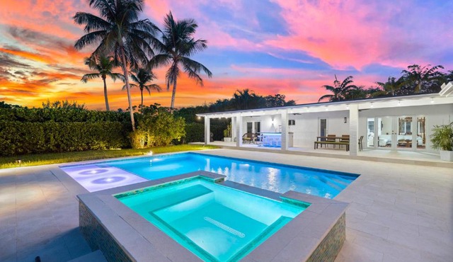 Opal Oasis - Pool, Spa, Luxury in Great Location! in Miami