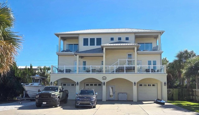 Pensacola Beach 🌴 Bella Vista | Gulf and Sound Views + Boat/Trailer Parking in Pensacola Beach