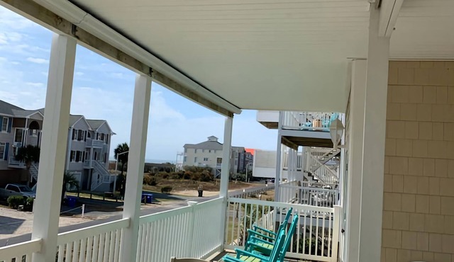 'Priceless' Almost Ocean Front , 4BR/4BA, Upgrades, Pet friendly, Upgrades in Ocean Isle Beach