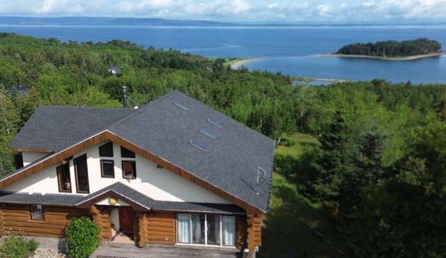 Privacy @ Bras d’Or Lakes Sun House Chalet in Saint Peter`s