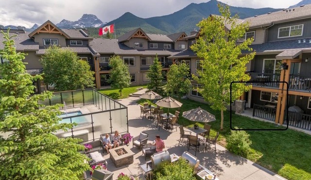 Quiet 1 Bedroom Condo in a Popular Mountain Resort in Dead Man's Flats