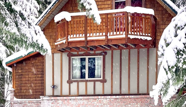 River-Walk Cabin - near Mount Rainier National Park in Enumclaw