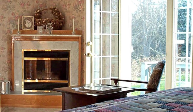 Romantic Bed and Breakfast with a Double Whirlpool Tub in Albert County, New Brunswick in Harvey