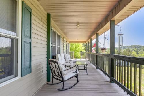 Rural Bybee Retreat w/Mtn Views! in Mohawk