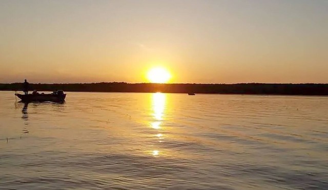 Rustic Luxury In This Cozy Cabin - LakeFun & UpNorth Vibes - Just Step Outside. in Laporte