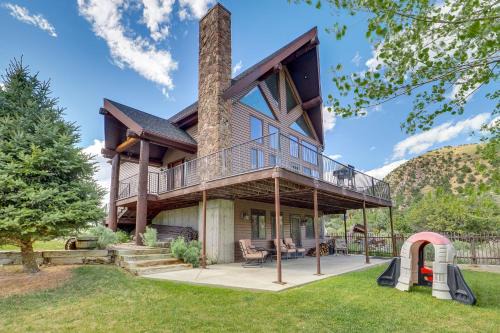 Rustic Sterling Cabin: Walk to Palisade Lake! in Sterling