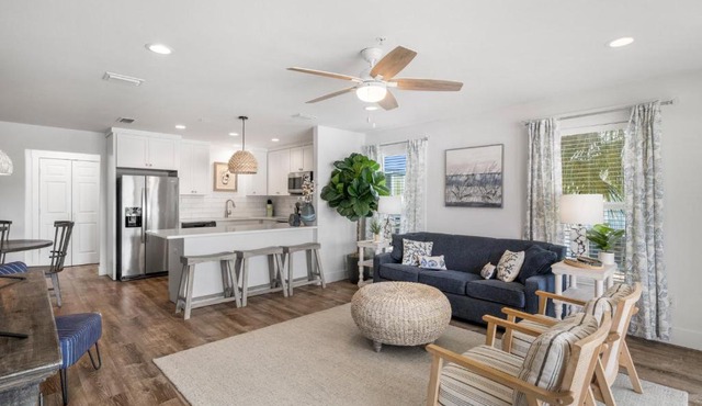 Sand Buckets Unit A, Ocean View Beach Townhouse in Mexico Beach