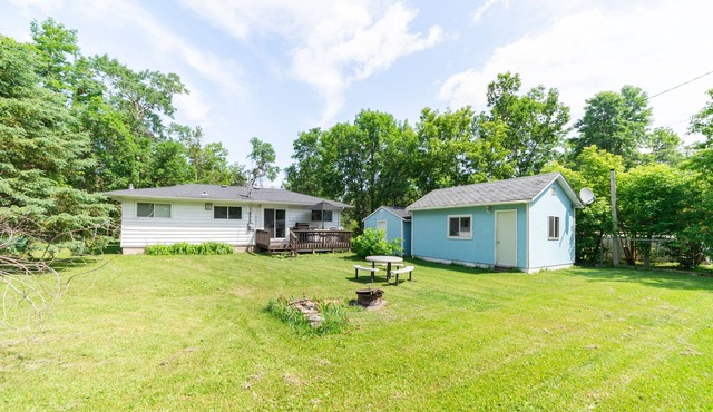 🏖 Sandy Hook: 2 Queens, Pet Friendly, One Min to Beach, Ice Fishing and Snaks in Sandy Hook