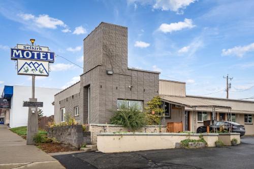 Selkirk Motel in Colville