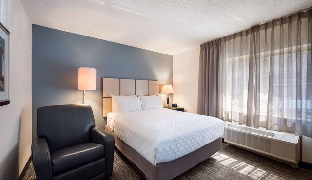 Sonesta Simply Suites Lansing in Lansing
