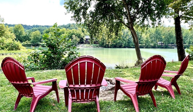Spring River Waterfront Cabin - Walking Distance to Downtown Hardy & Loberg Park in Hardy