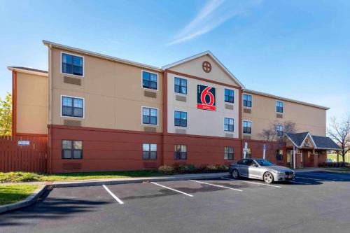 Studio 6 Corporate Extended Stay Rochester Henrietta NY in Ridgeland