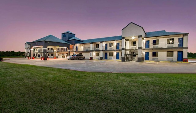Studio 6 - Texas City, TX in Texas City