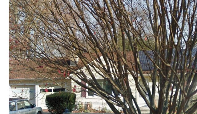 Studio apartment in Trumbull