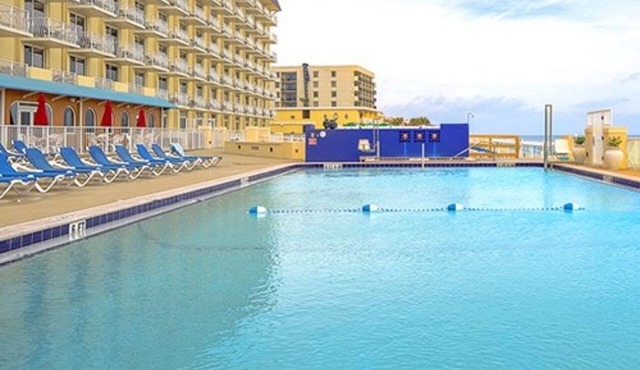 Studio Street View, Luxury Condo, Ormand Beach, Florida 3673987 in Ormond Beach