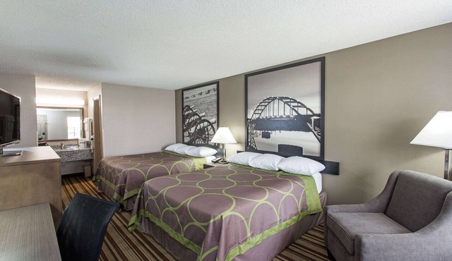 Super 8 by Wyndham Springdale AR in Springdale