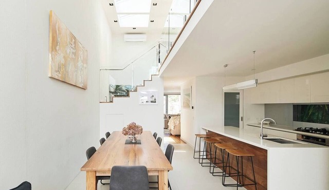 Swanston Sands Sophisticated Comfort by the Beach in Geelong