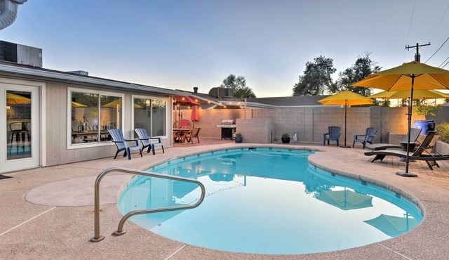 Swim, Putt & Explore! Classic Desert Phoenix Ranch in Phoenix